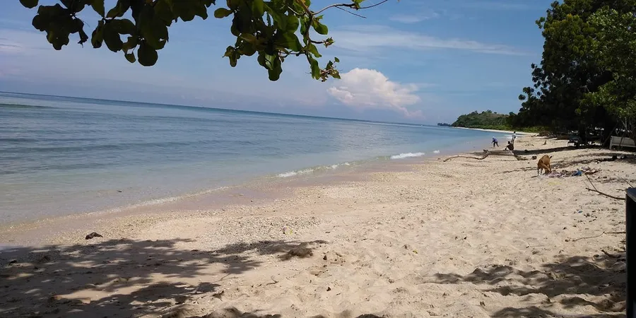 Pasir Putih Parbaba Beach