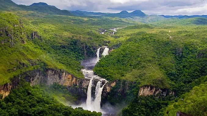 Pau D'Alho Waterfall