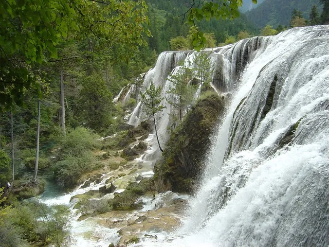 Pearl Shoal Waterfall