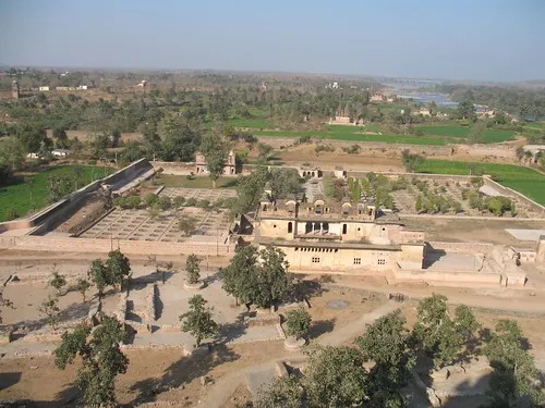Phool Mahal Palace Gardens