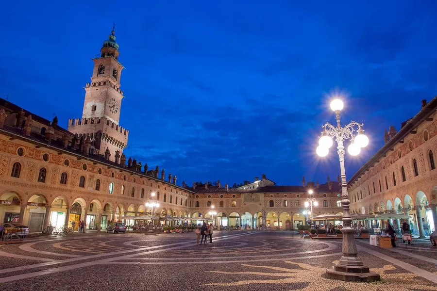 Piazza Leonardo da Vinci