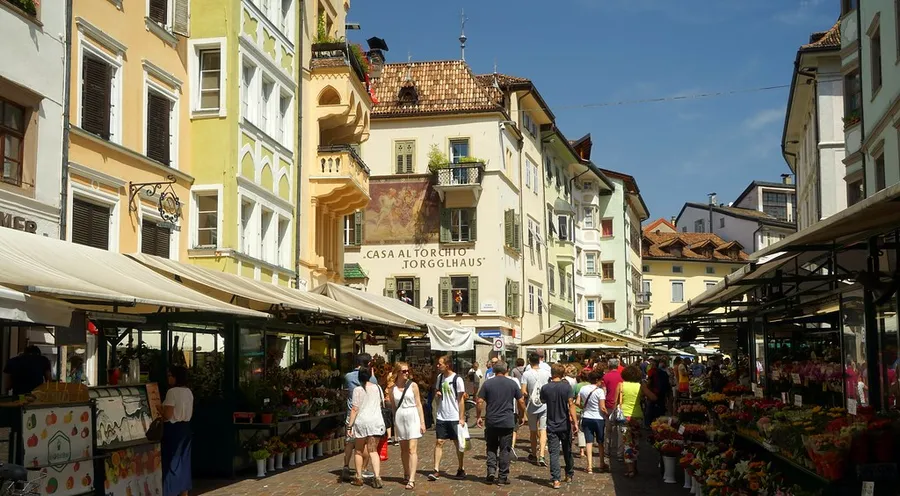 Piazza delle Erbe (Obstplatz)