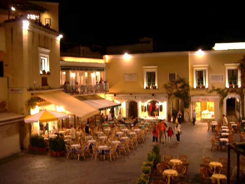 Piazzetta (Piazza Umberto I)
