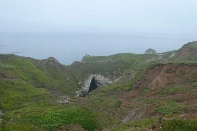 Pigeon Hole Cave