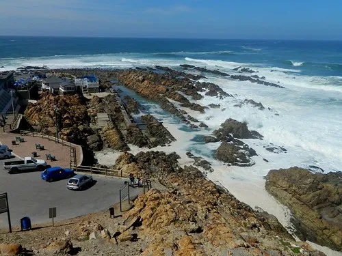 Pinnacle Point Beach and Golf Resort