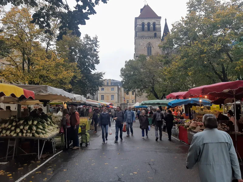 Place Jean-Jacques Chapou