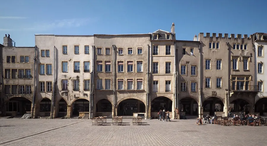 Place Saint-Louis