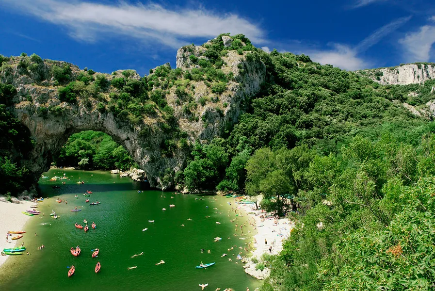 Plage du Pont d'Arc