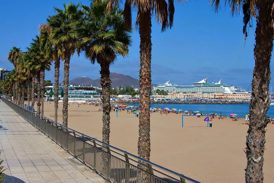 Playa de Alcaravaneras