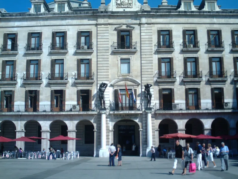 Plaza Porticada