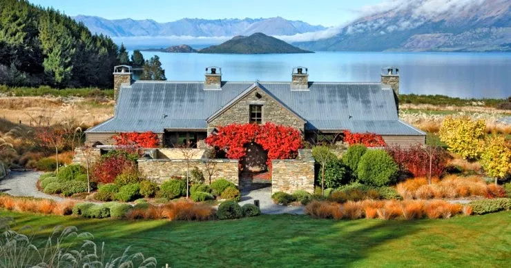 Podium Lodge