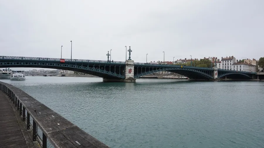 Pont de l'Utopie