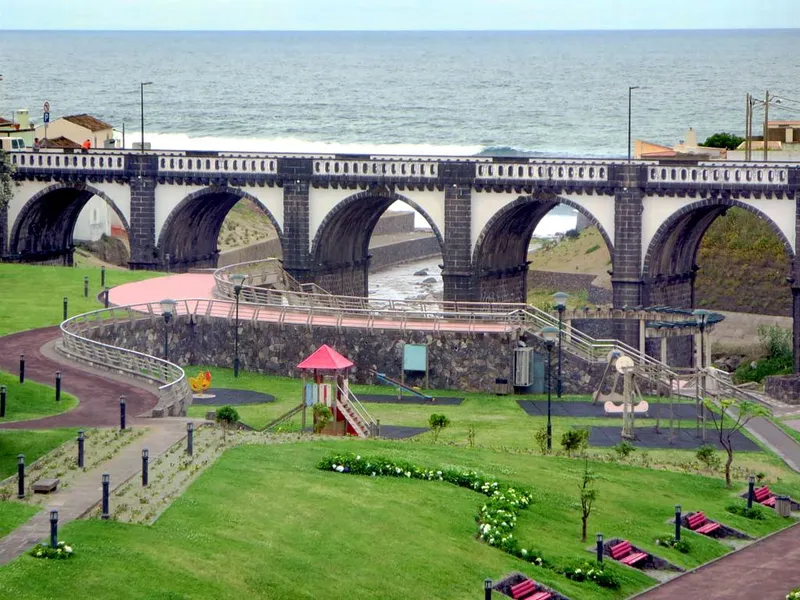 Ponte dos Oito Arcos