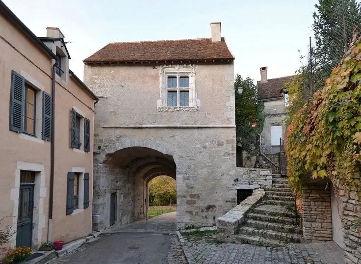Porte Neuve