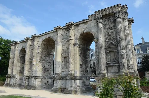 Porte de Mars