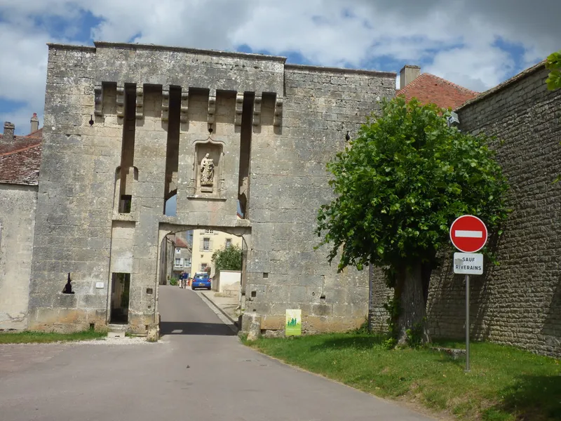 Porte du Bourg