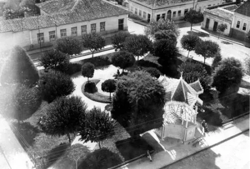 Praça Bernardino de Campos