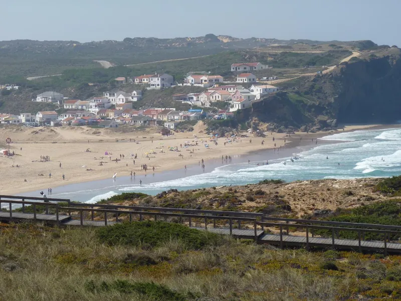 Praia de Monte Clérigo
