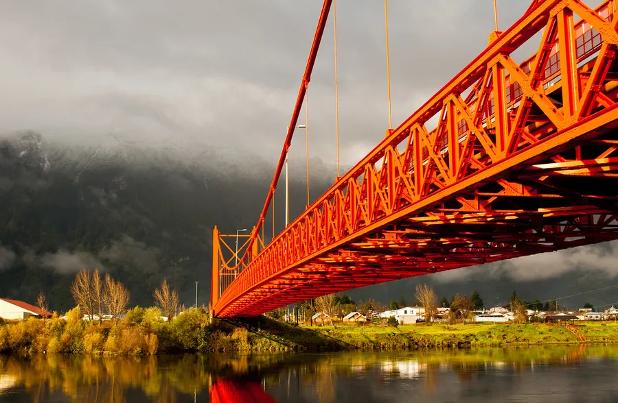 Puente Mariquina