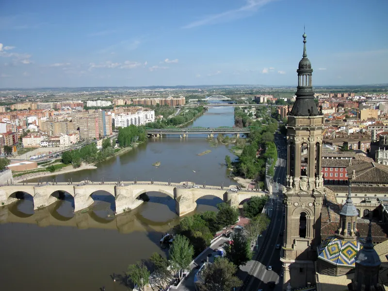 Puente de Piedra (Stone Bridge)