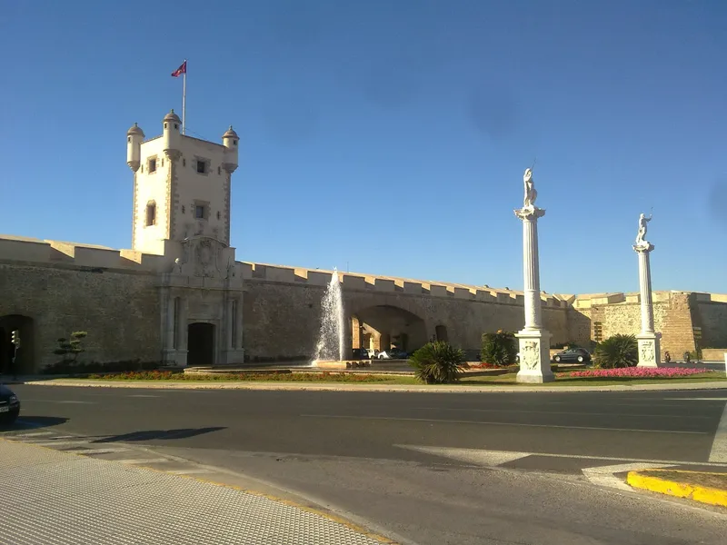 Puerta de Tierra