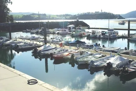 Puerto de Castropol