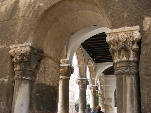 Pula Communal Palace