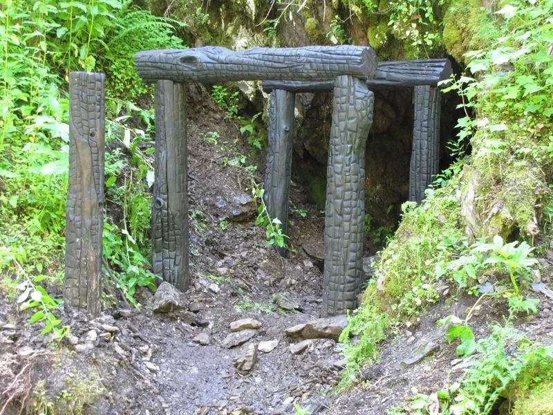 Pulaski Tunnel Trail