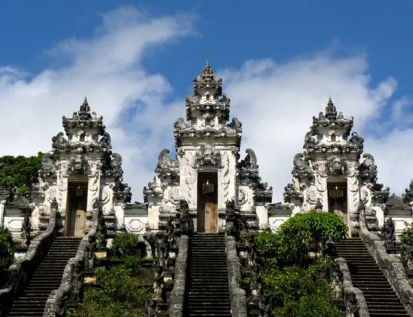 Pura Lempuyang Luhur