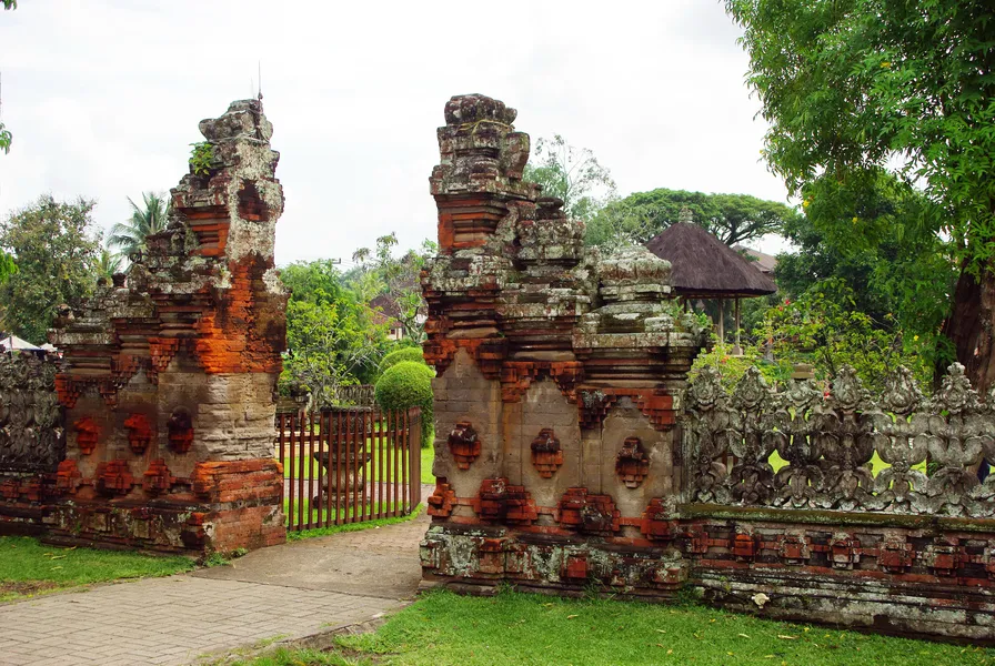 Pura Samuan Tiga