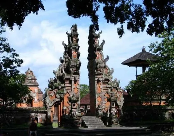 Pura Taman Sari
