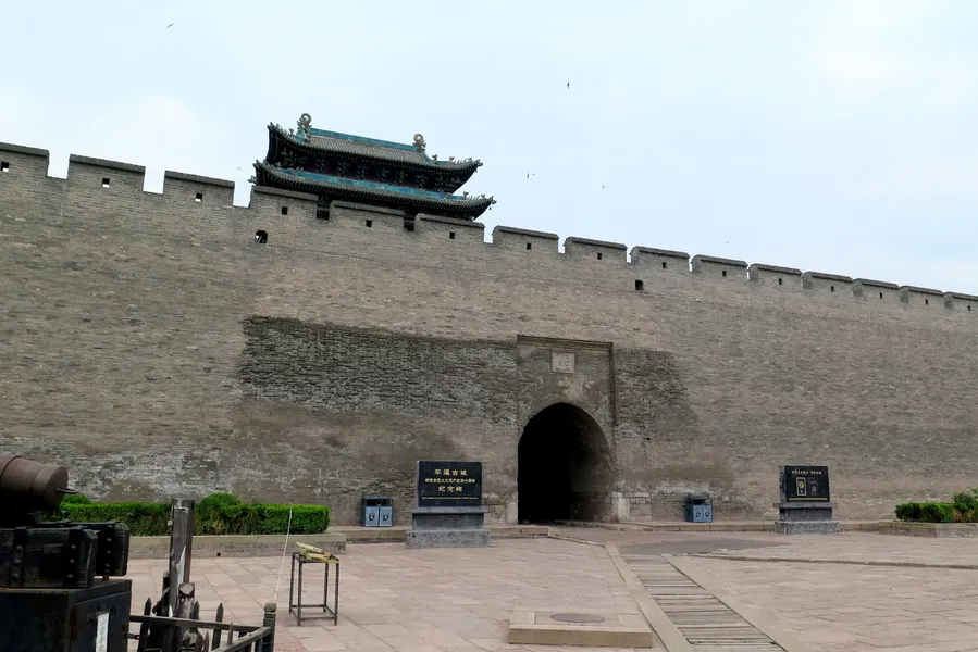 Pyatnitskiye Gate Tower