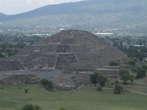 Pyramid of the Moon