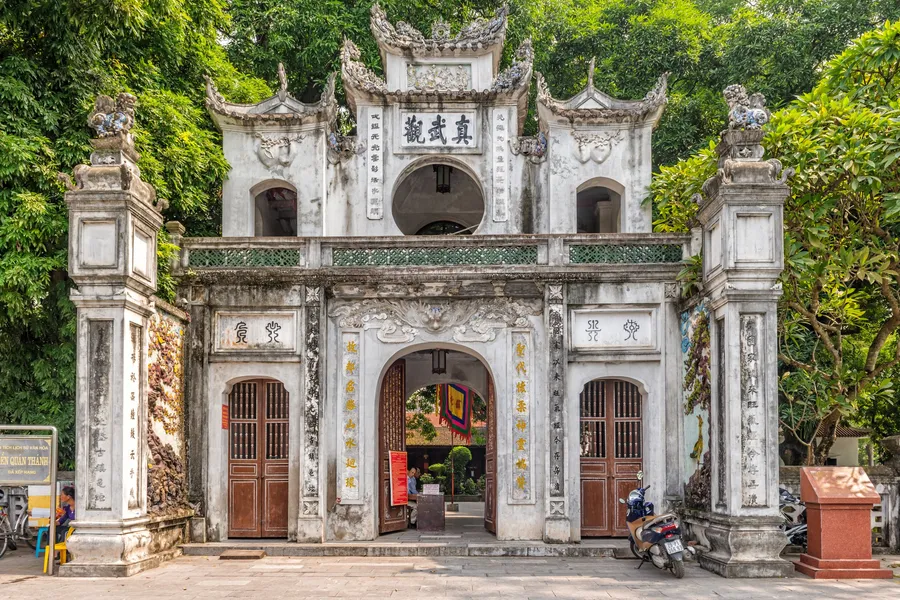 Quan Su Temple