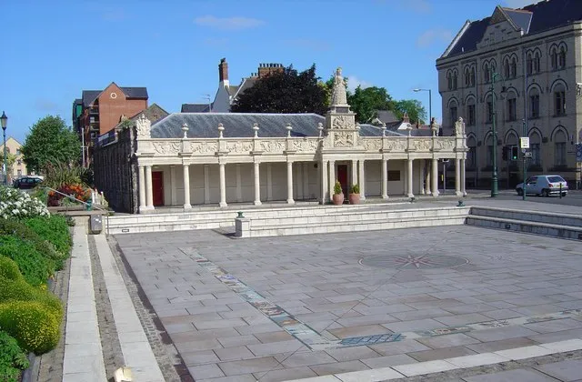 Queen's Theatre