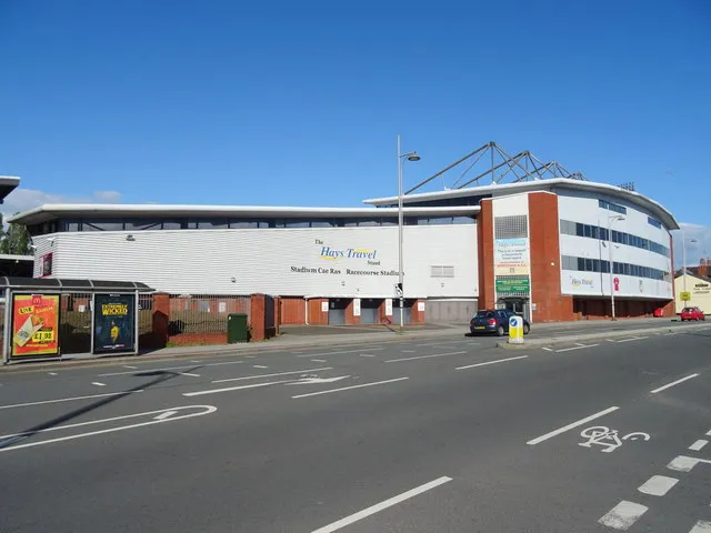 Racecourse Ground