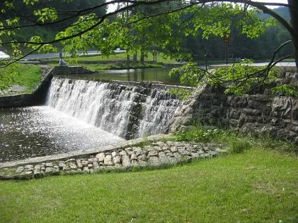 Raymond B. Winter State Park (nearby)