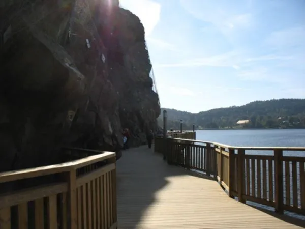 Riverside promenade