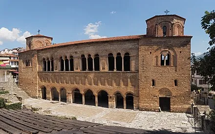 Robevi House