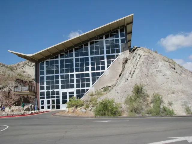 Rocky Mountain Dinosaur Resource Center