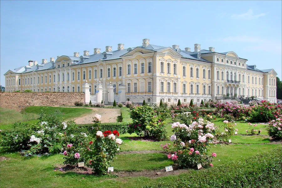 Rundale Palace Gardens