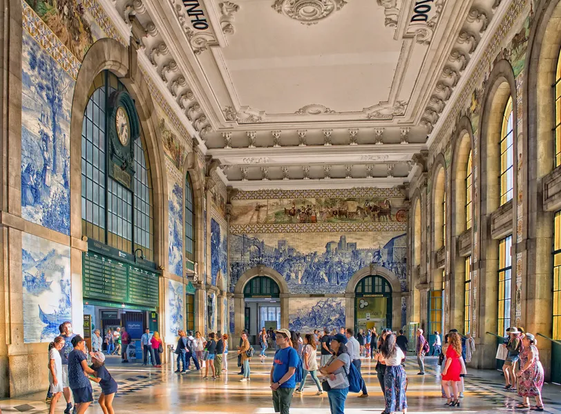 São Bento Railway Station