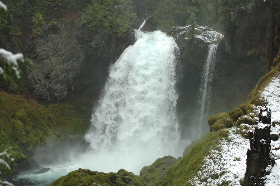 Sahalie Falls