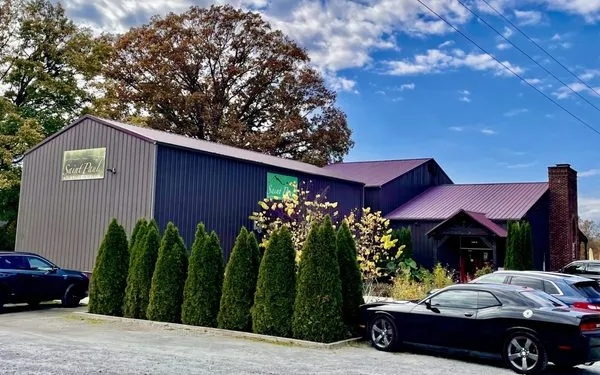 Saint Paul Mountain Vineyards