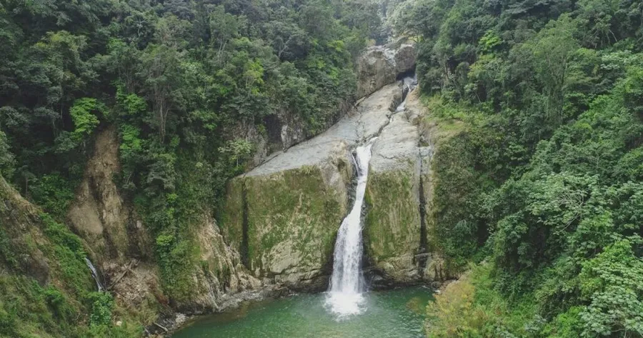 Salto de Jimenoa Uno