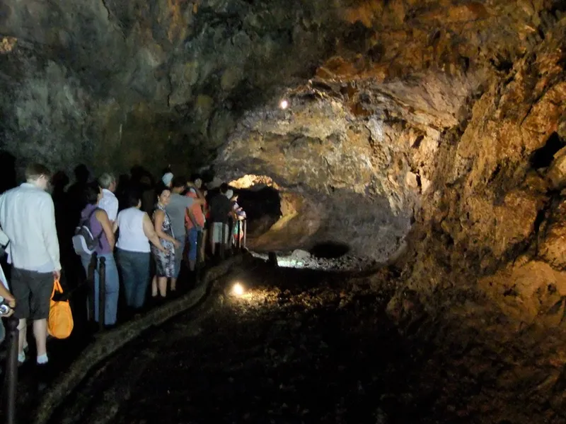 Sao Vicente Caves