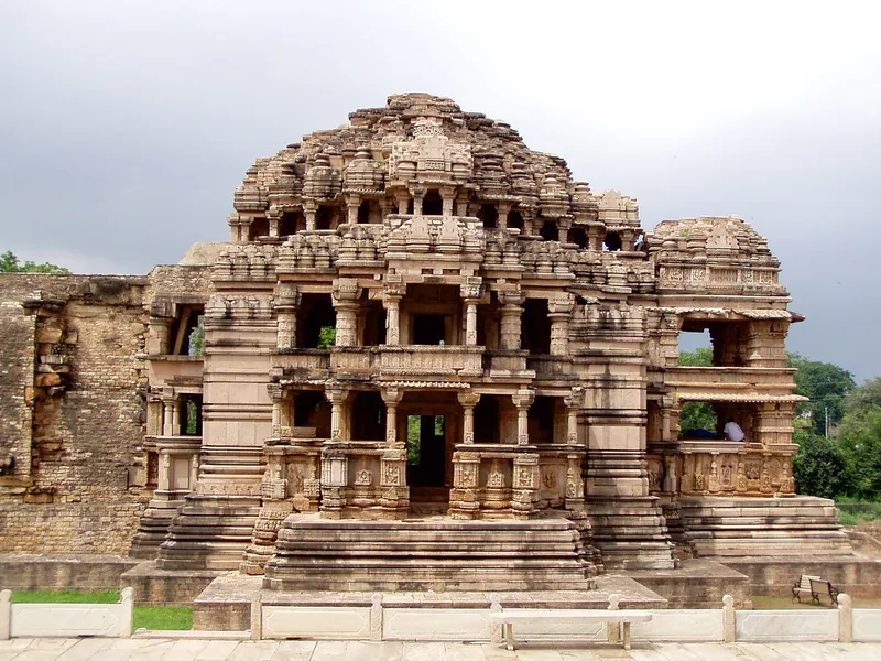 Sas Bahu Temple