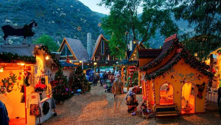Sawdust Art Festival (Seasonal)