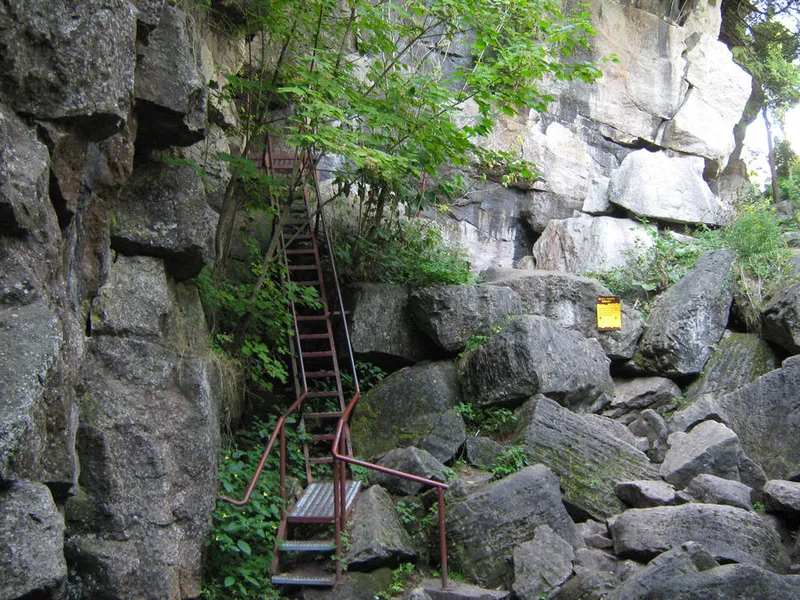 Scenic Caves Nature Adventures