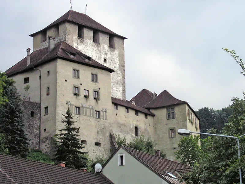 Schattenburg Castle
